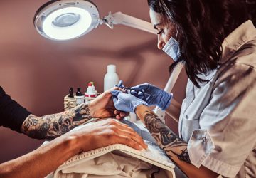 Nagel-Tattoo