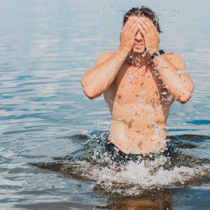 sommerliche Hautpflege für den Mann