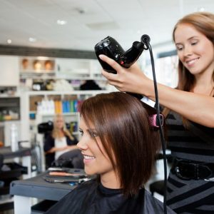 Friseur-Preise für Männer und Frauen sind sehr unterschiedlich.