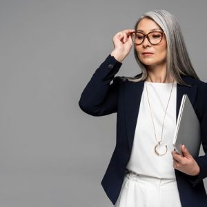 natürlich grauen Haaren